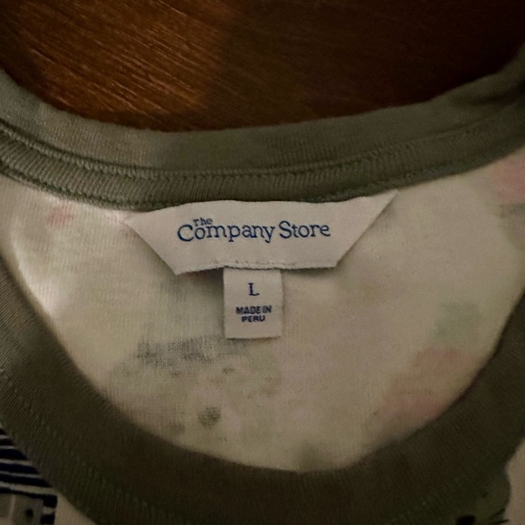 Company Store Christmas Pajamas Men's Large two piece ski dogs. EUC. Worn once. - Picture 4 of 5